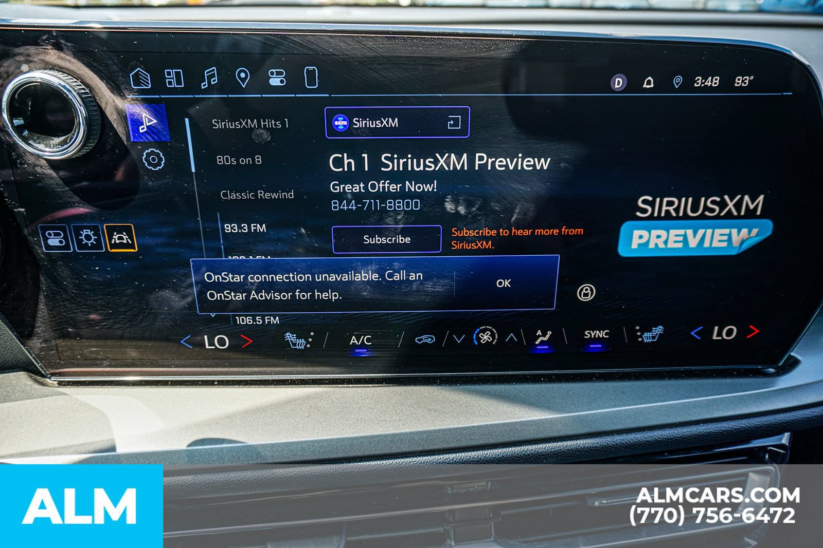 Used 2025 Chevrolet Traverse LT FWD image 44