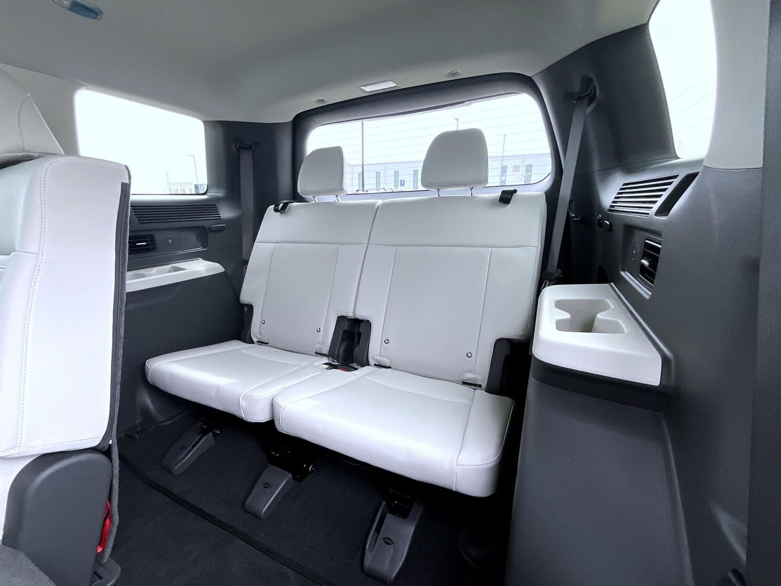 New 2026 Hyundai Santa Fe SEL image 11