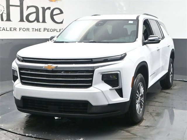 New 2026 Chevrolet Traverse LT w/ LPO, Floor Liner Package image 7