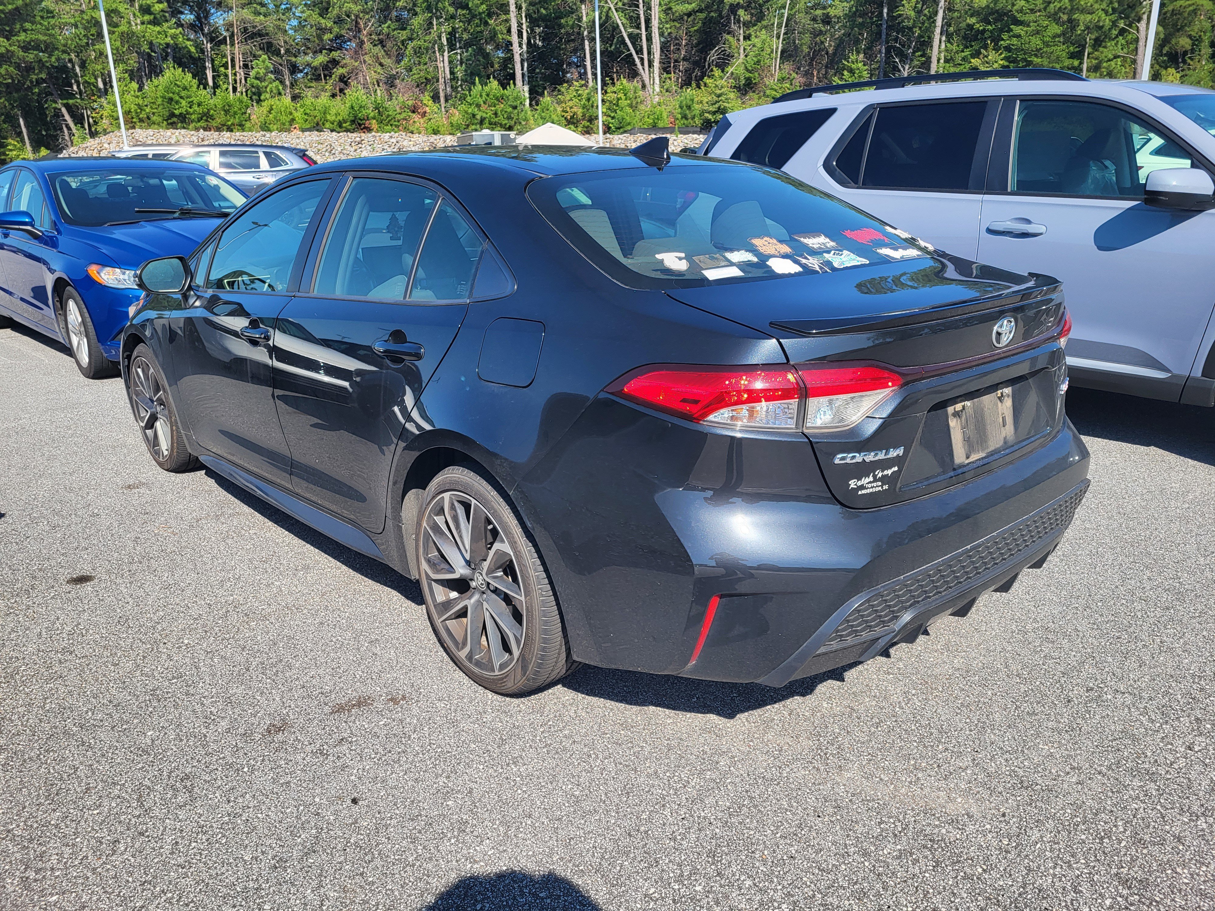Used 2020 Toyota Corolla SE w/ SE Premium Package FWD image 6