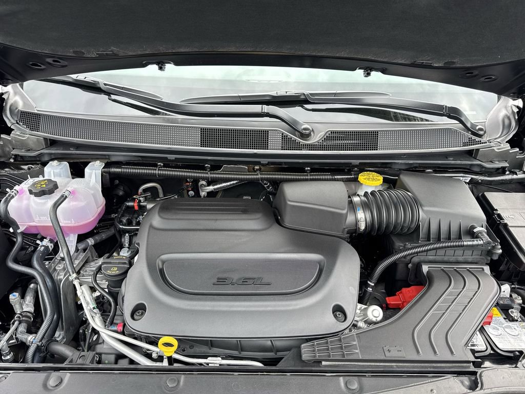New 2027 Chrysler Pacifica Limited AWD/4WD image 27