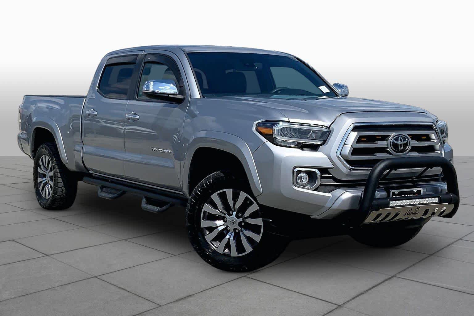 Used 2021 Toyota Tacoma Limited AWD/4WD image 3