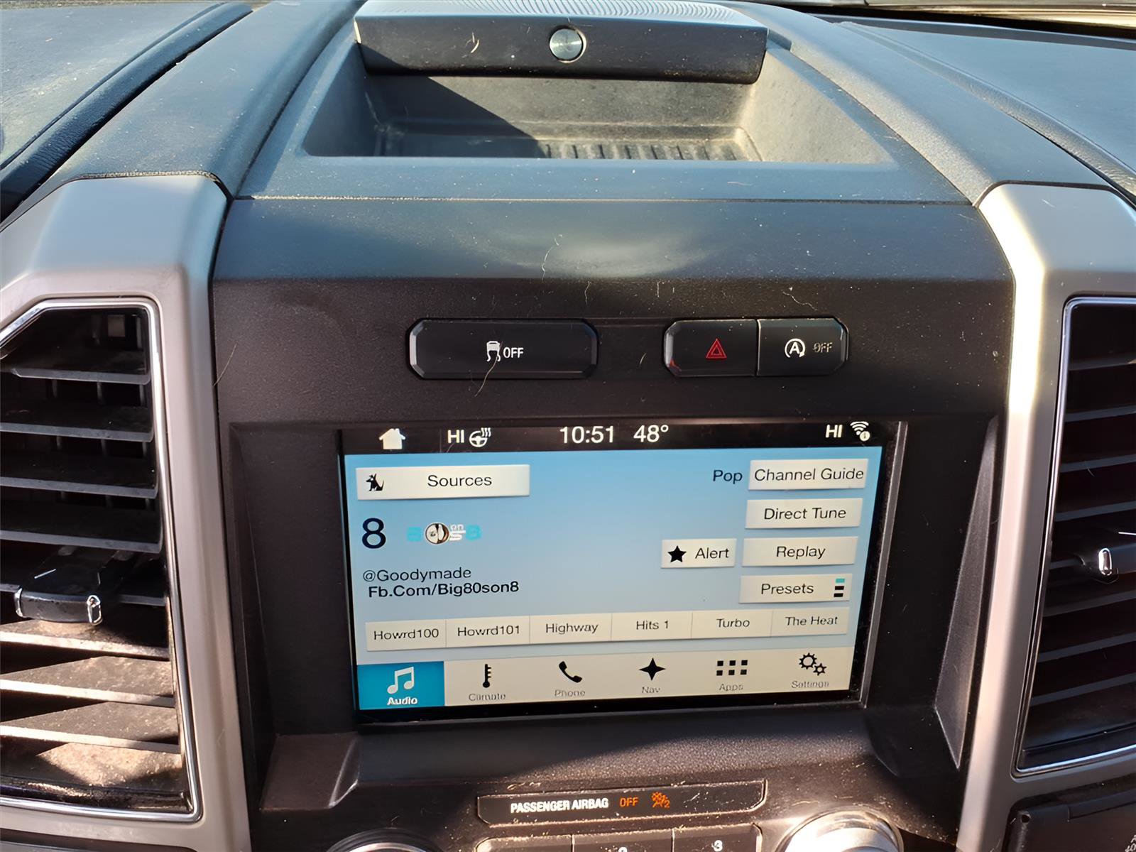 Used 2018 Ford F150 Lariat w/ Equipment Group 502A Luxury image 21