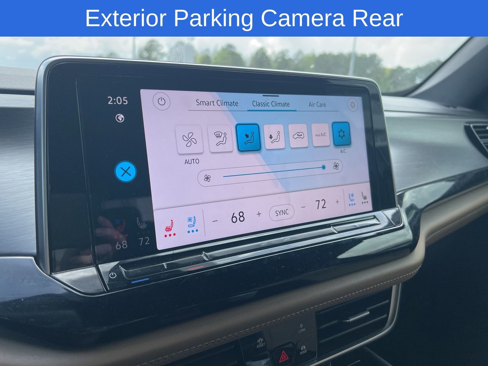 Used 2024 Volkswagen Atlas Cross Sport SE w/ Panoramic Sunroof Package image 11