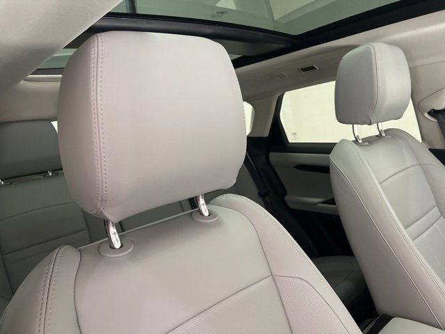 Used 2025 Land Rover Range Rover Evoque S image 51