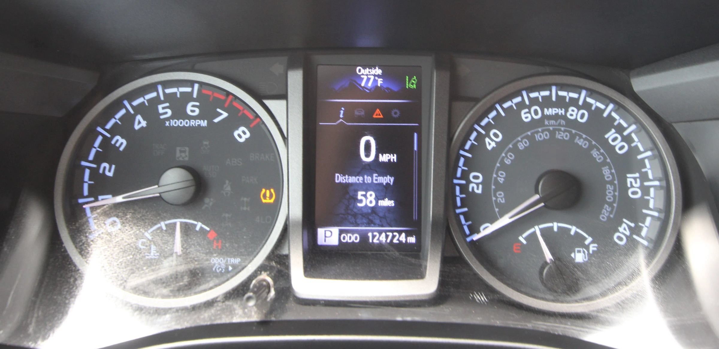 Used 2023 Toyota Tacoma TRD Off-Road w/ Technology Package AWD/4WD image 15