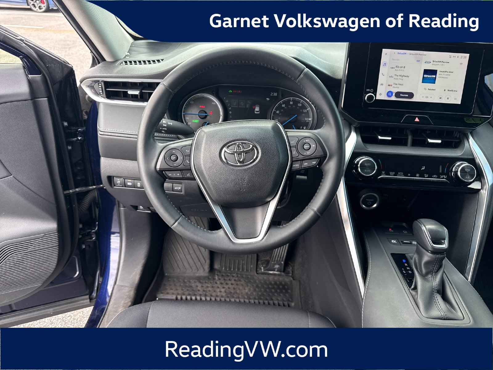 Used 2023 Toyota Venza LE AWD/4WD image 13