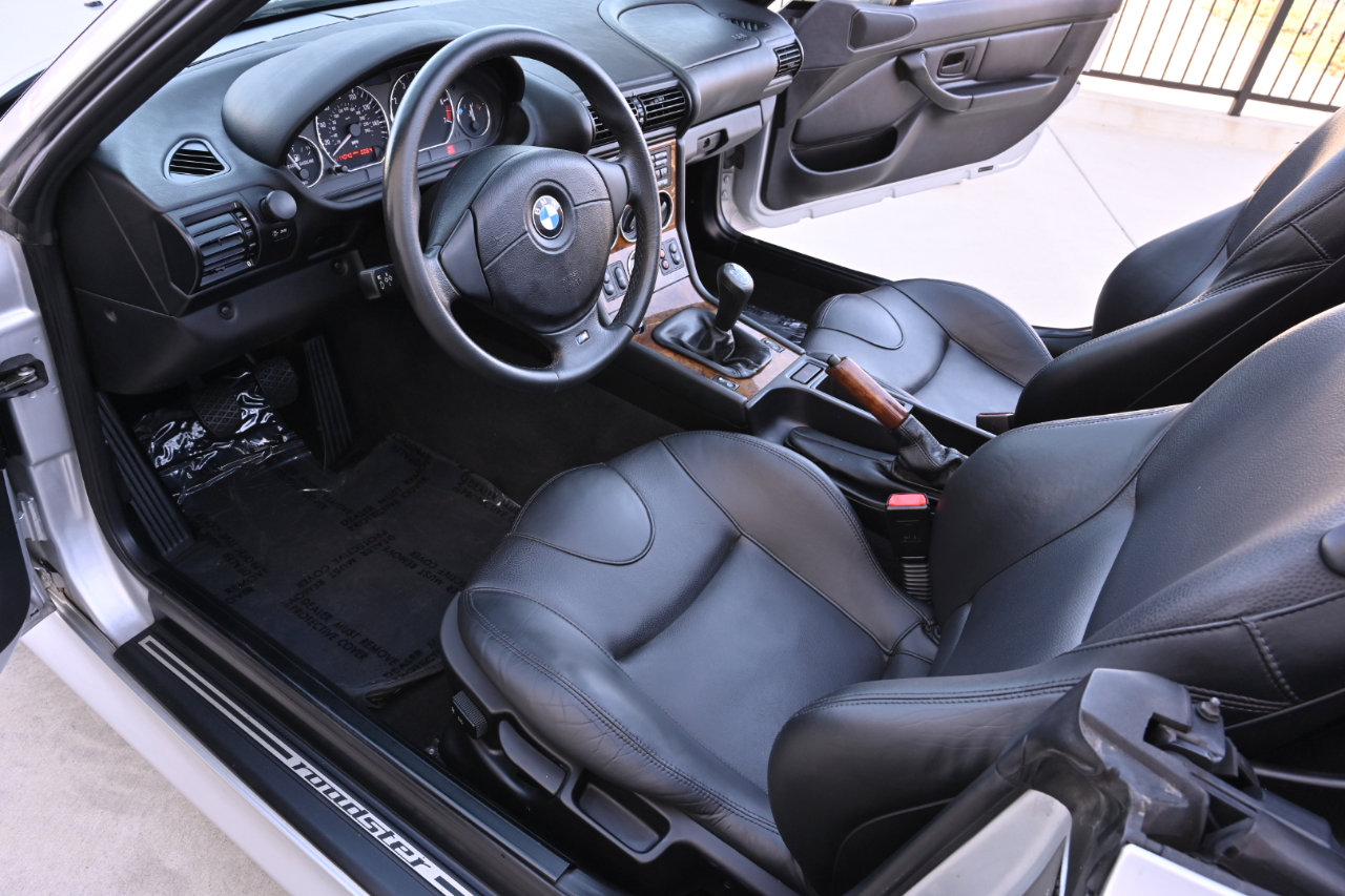Used 2000 BMW Z3 2.5i image 14