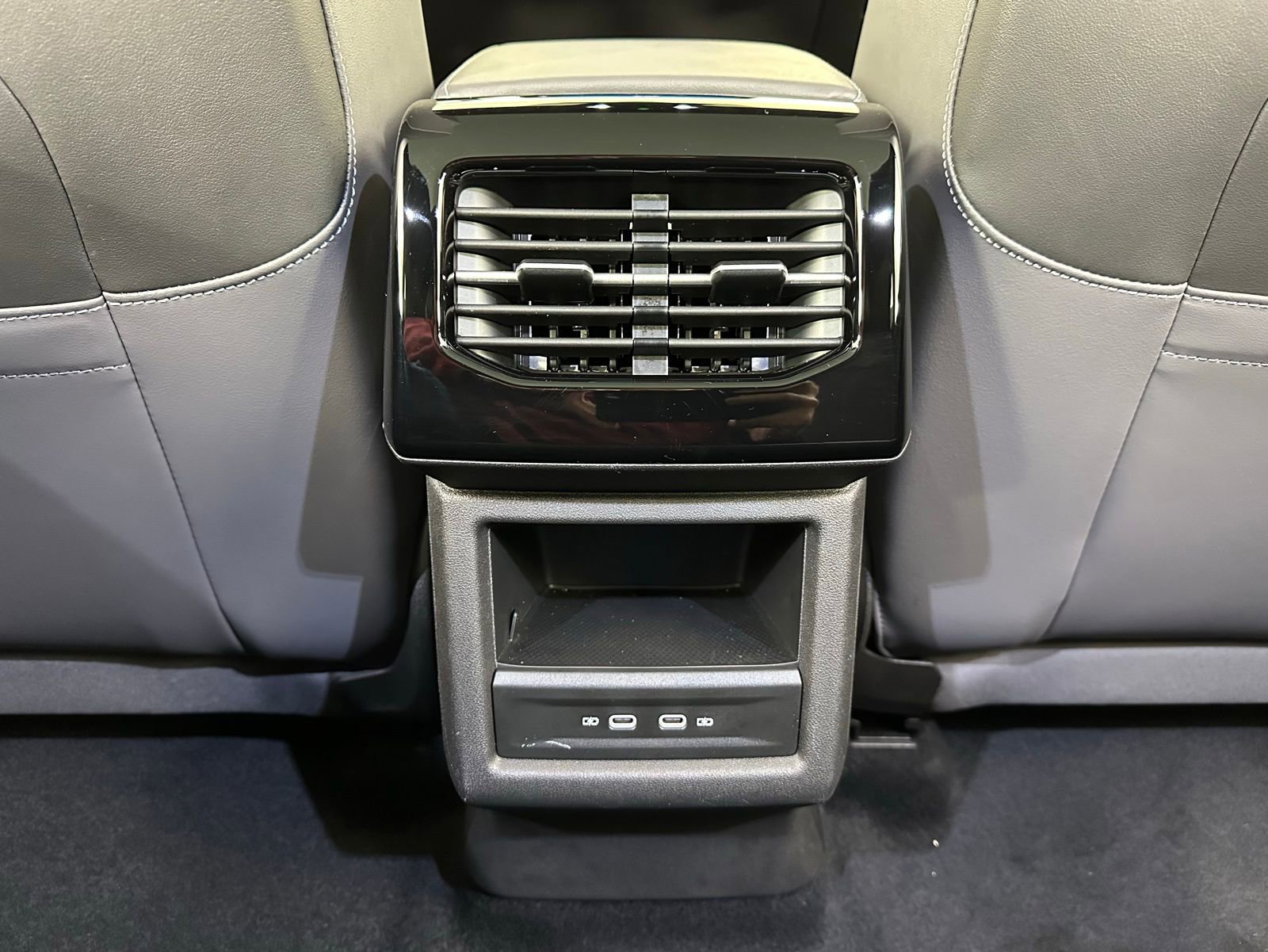 Used 2023 Volkswagen ID.4 Pro S image 35