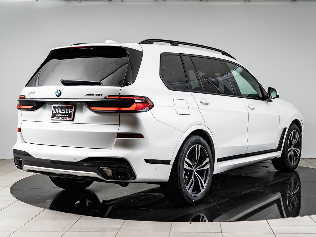 New 2027 BMW X7 xDrive40i w/ Executive Package AWD/4WD image 10