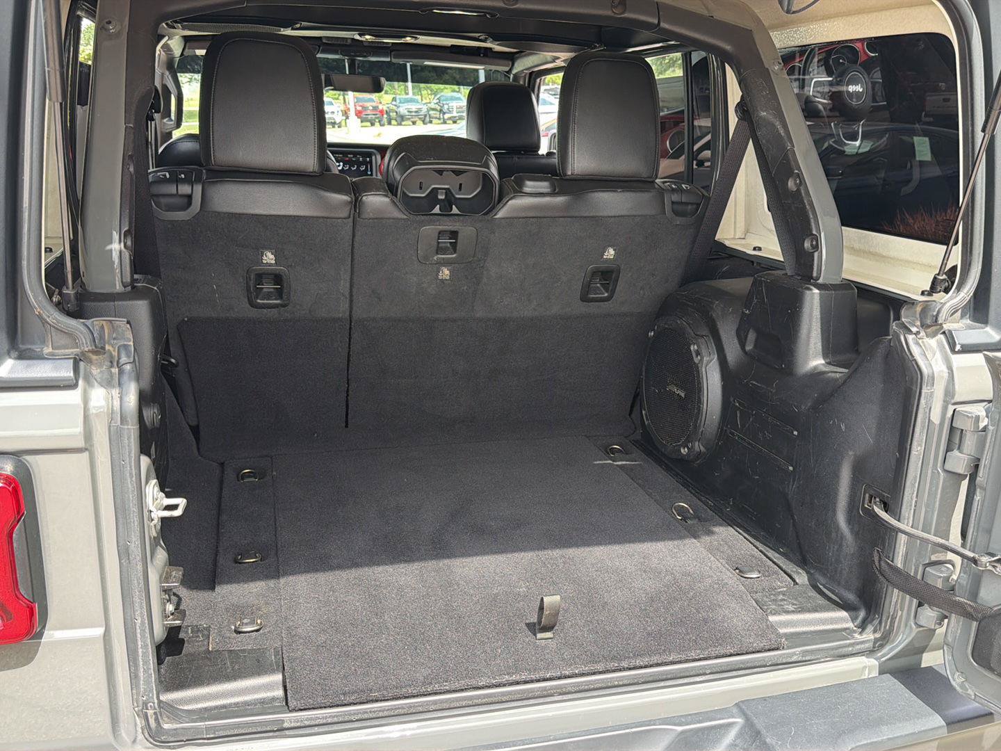 Used 2020 Jeep Wrangler Unlimited Rubicon AWD/4WD image 13