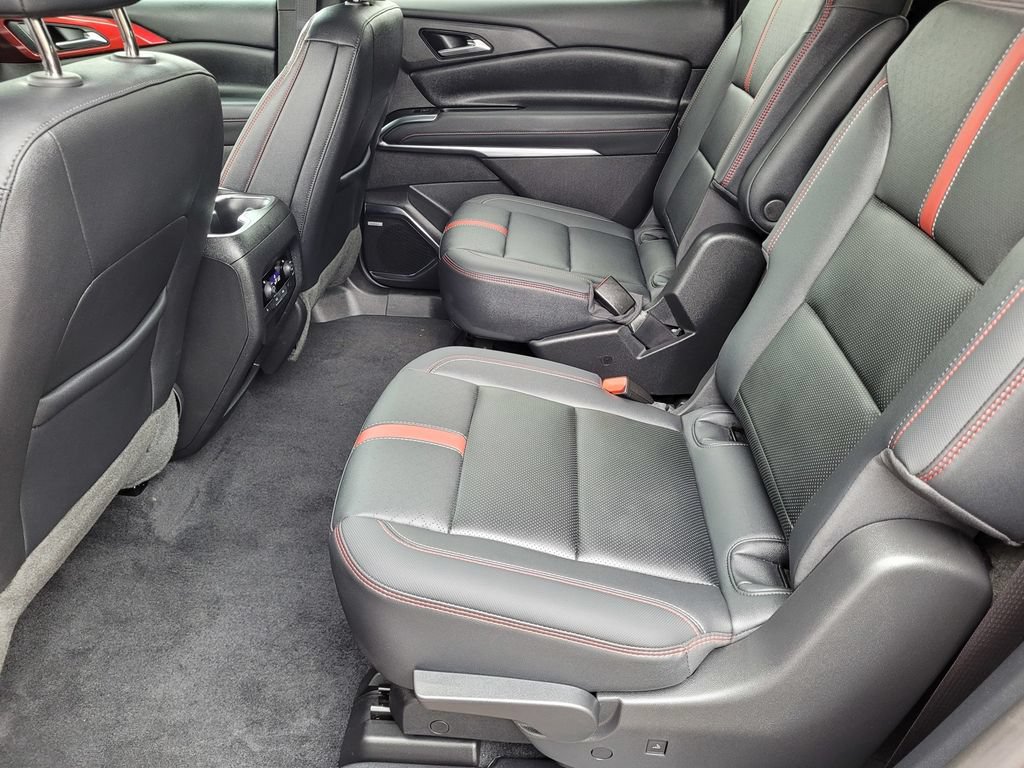 Used 2024 Chevrolet Traverse RS AWD/4WD image 7