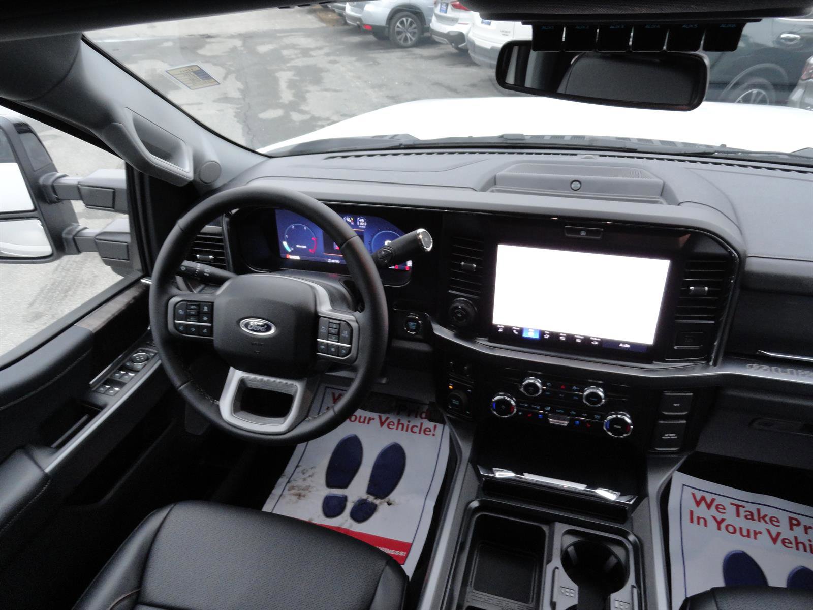 New 2026 Ford F350 Lariat w/ Black Appearance Package image 22