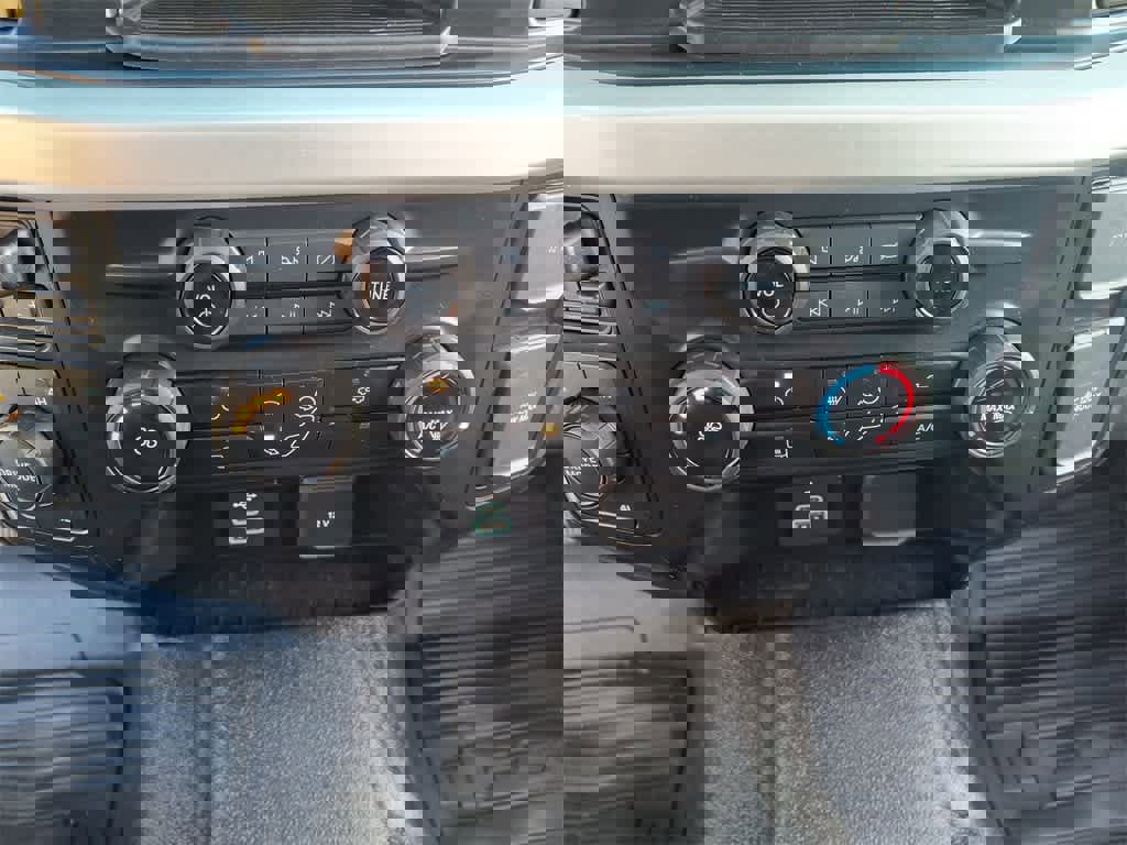 Used 2023 Ford F350 XLT image 18