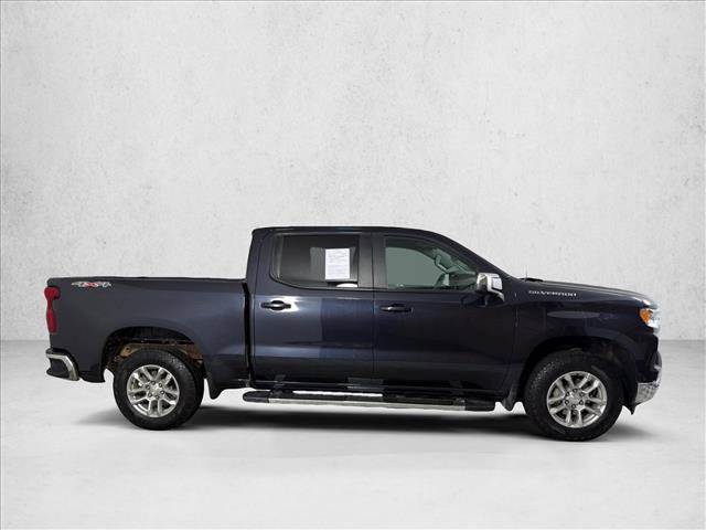 Used 2023 Chevrolet Silverado 1500 LT AWD/4WD image 2
