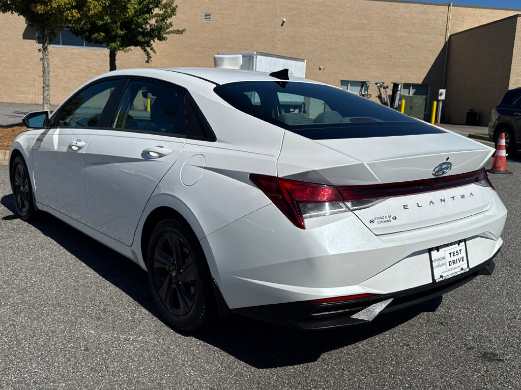 Used 2022 Hyundai Elantra SEL w/ Convenience Package FWD image 27