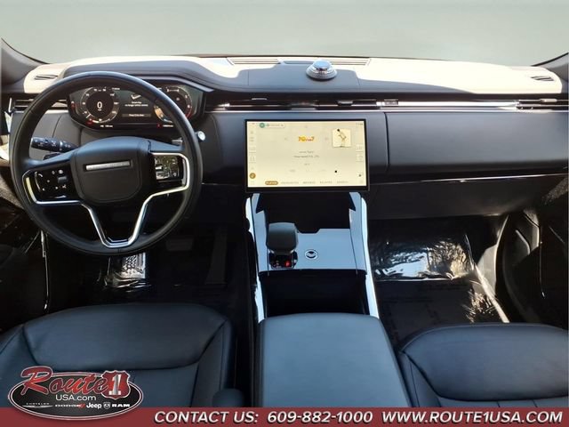 Used 2025 Land Rover Range Rover Sport SE AWD/4WD image 14