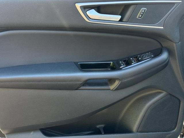Used 2018 Ford Edge SEL w/ Equipment Group 201A FWD image 14
