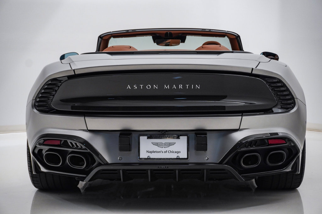 Used 2026 Aston Martin Vanquish Convertible RWD image 9