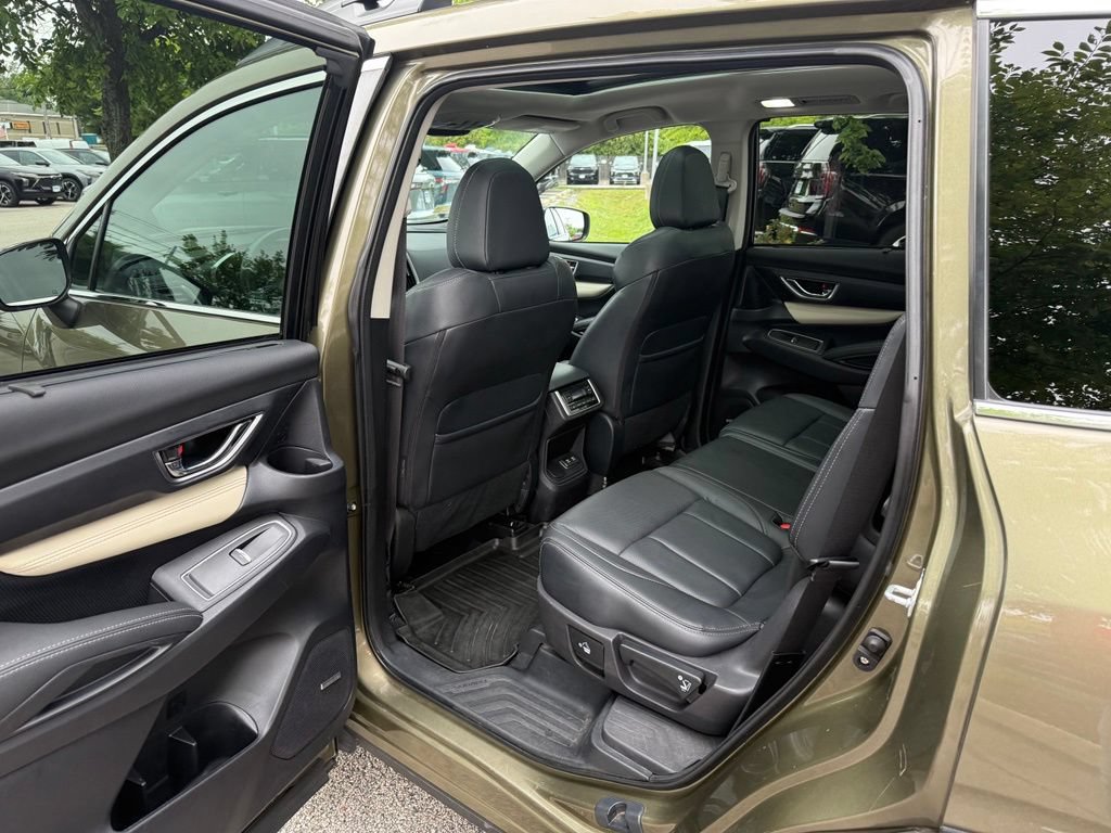 Used 2022 Subaru Ascent Limited w/ Technology Package AWD/4WD image 11