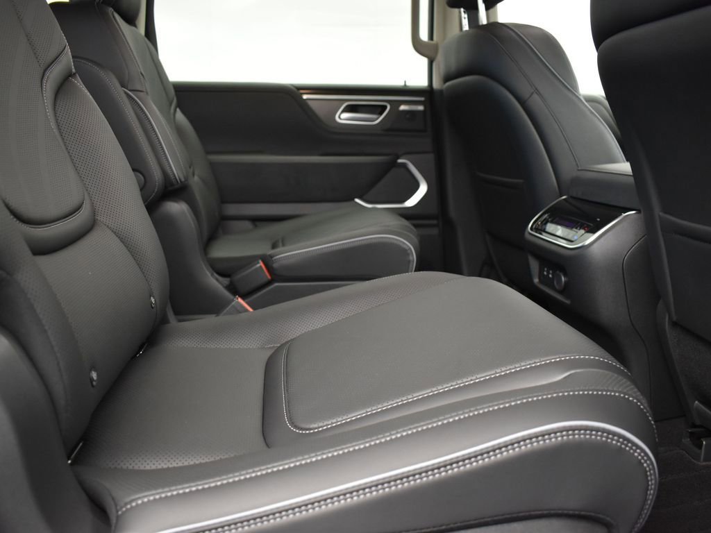 New 2026 INFINITI QX80 Luxe w/ Cargo Package RWD image 23