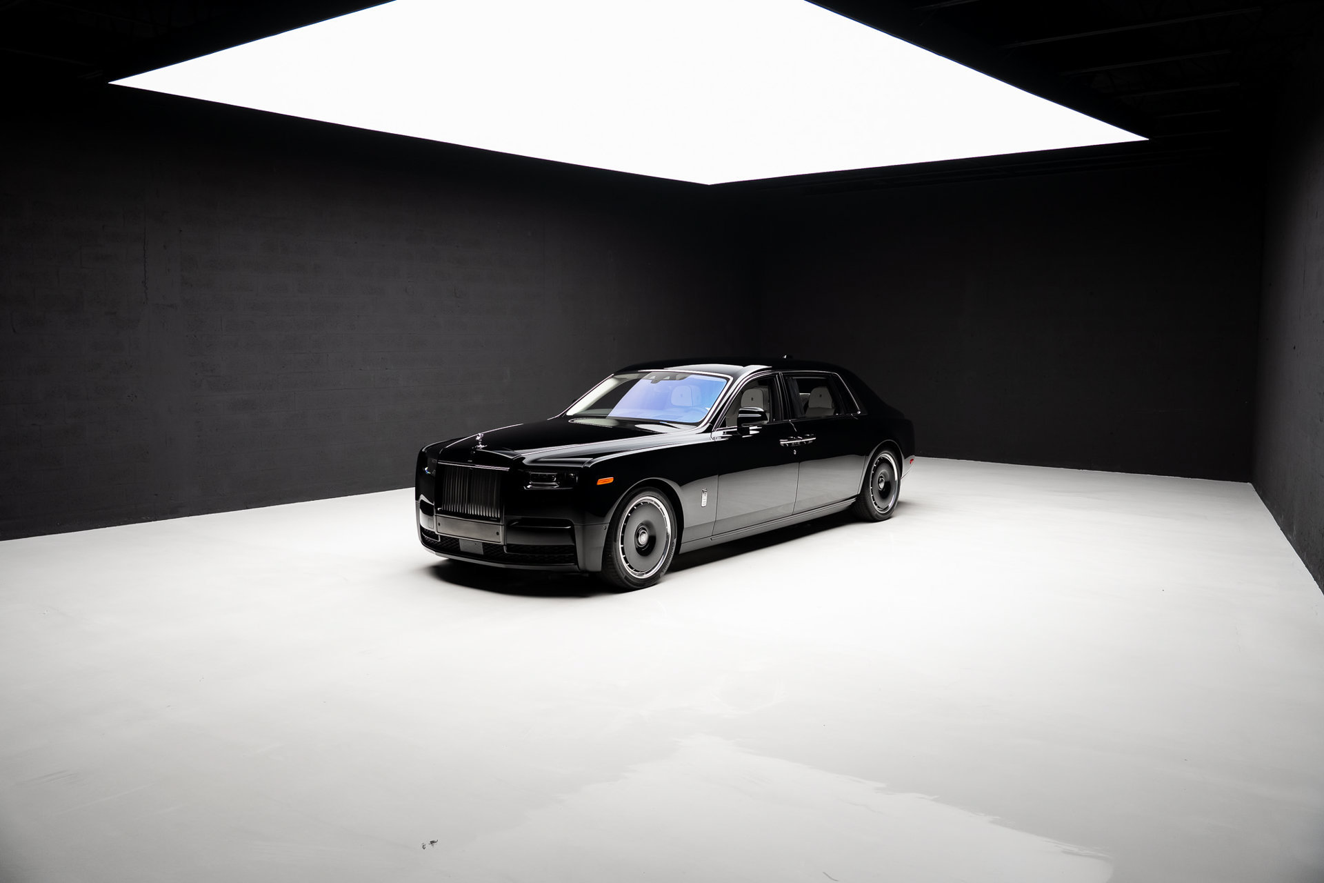 Used 2024 Rolls-Royce Phantom Extended Wheelbase RWD image 94