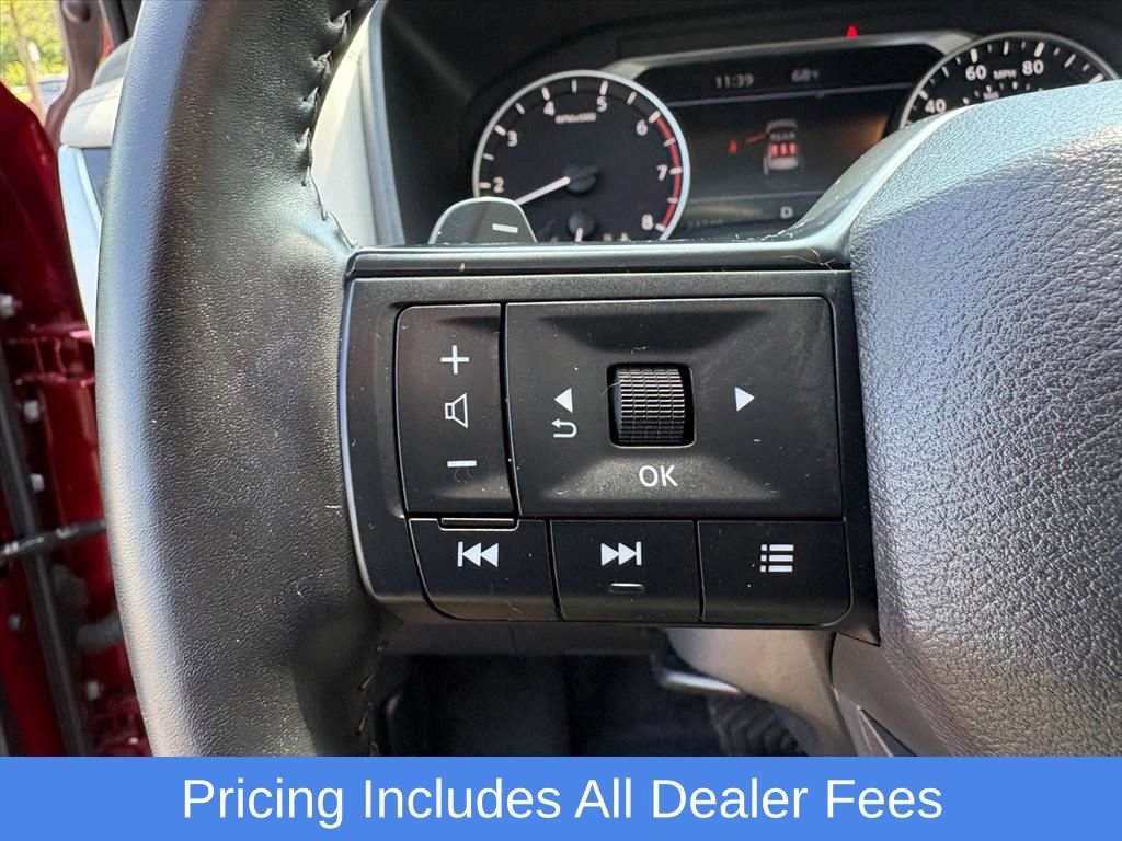 Used 2025 Nissan Rogue SV w/ SV Premium Package AWD/4WD image 12
