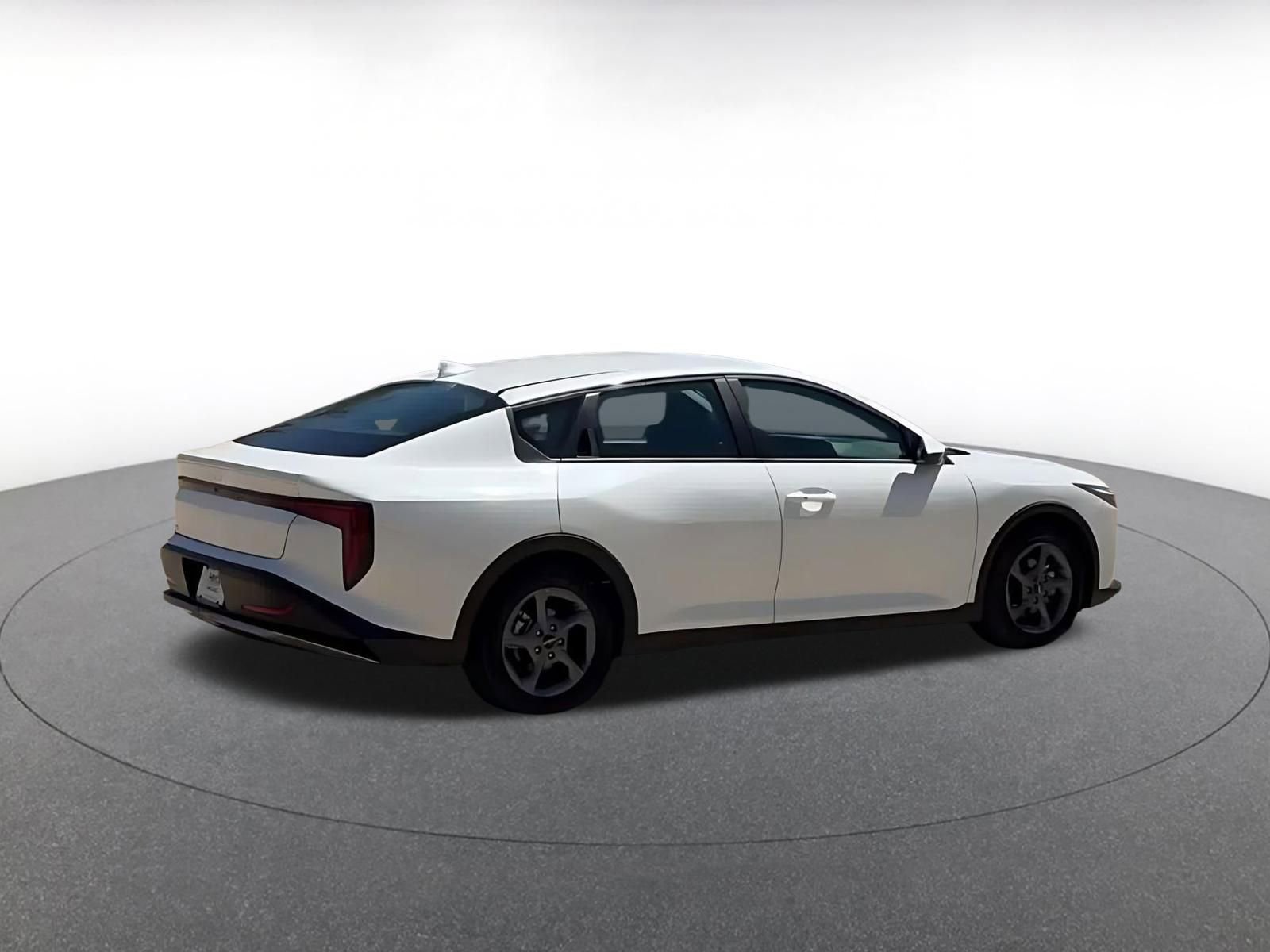 Used 2025 Kia K4 FWD image 14