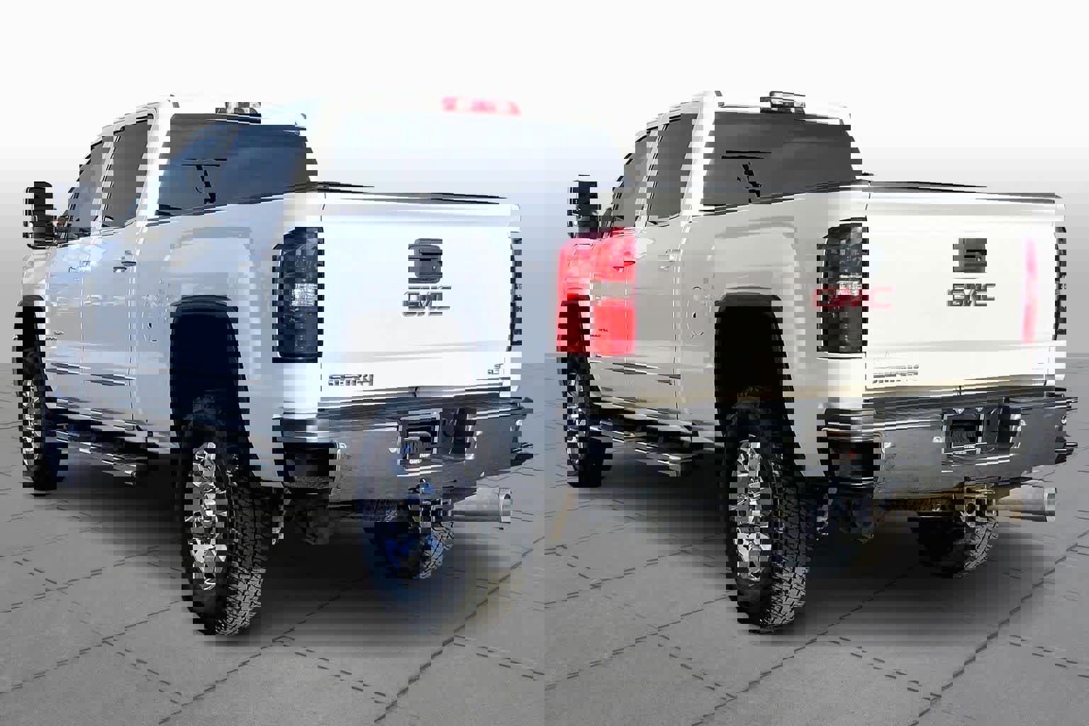 Used 2018 GMC Sierra 3500 SLT w/ Duramax Plus Package image 12