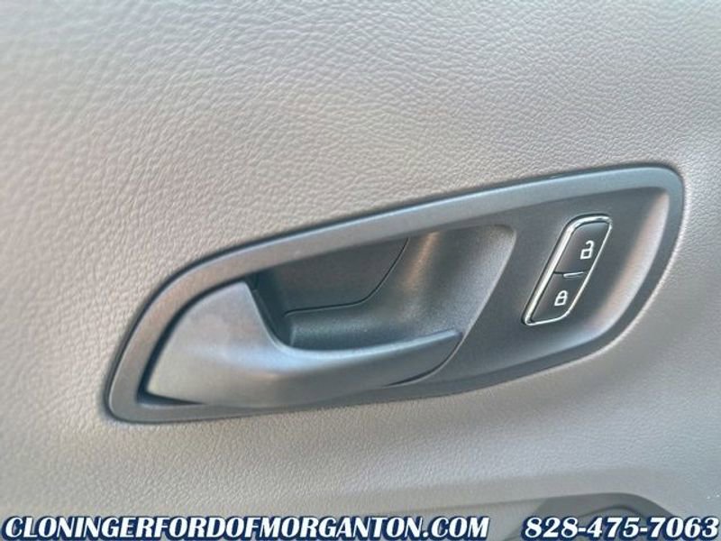 New 2025 Ford Transit 250 148 Medium Roof w/ Load Area Protection Package image 18