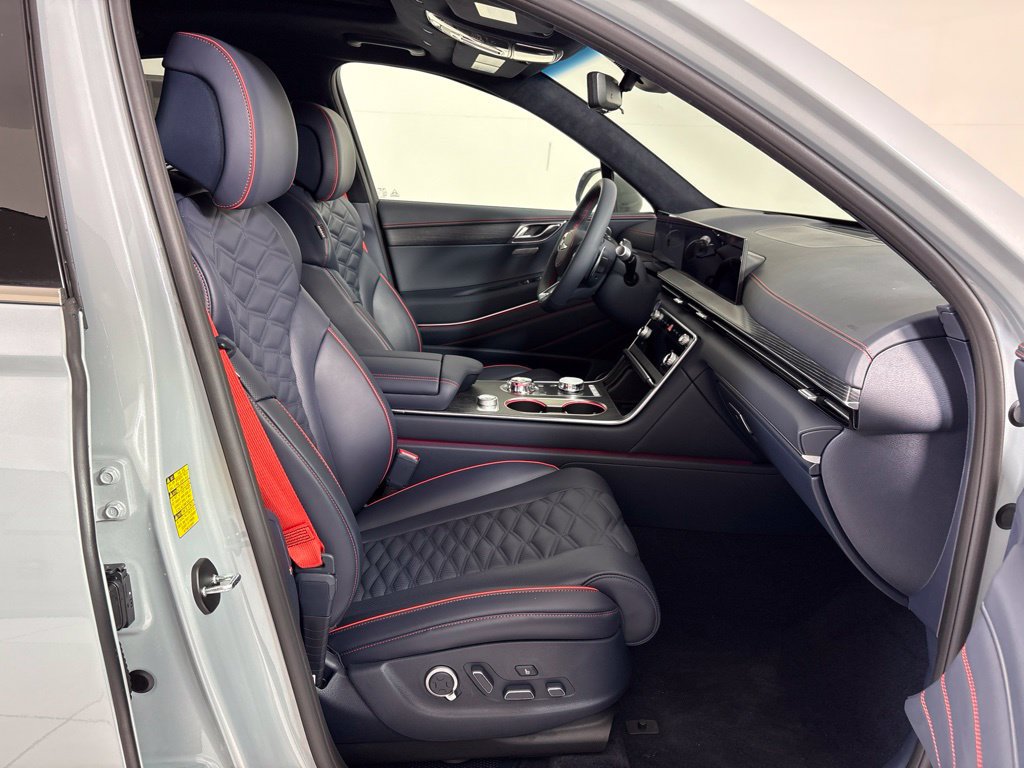 New 2027 Genesis GV80 3.5T e-SC AWD/4WD image 12