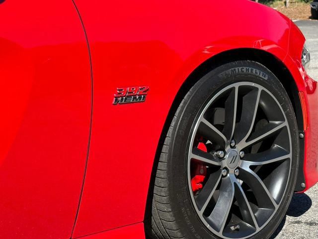 Used 2017 Dodge Charger R/T Scat Pack w/ Technology Group RWD image 10
