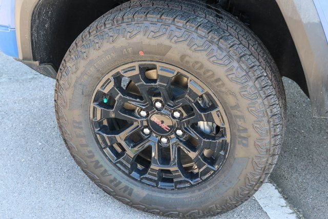 New 2026 GMC Canyon Elevation w/ Convenience Package image 5