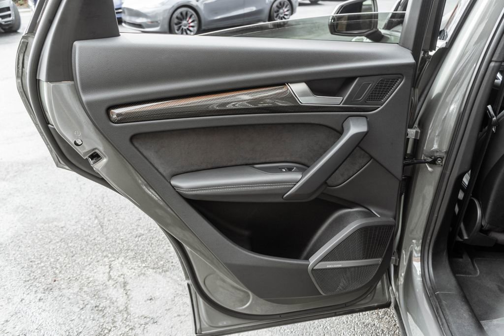 Used 2023 Audi SQ5 Prestige w/ Prestige Package image 31