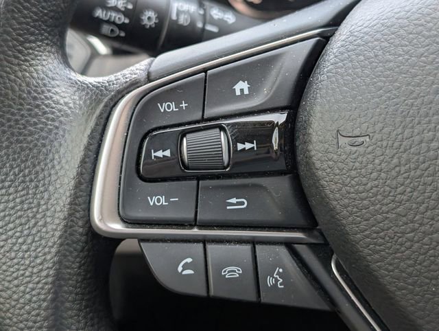 Used 2018 Honda Accord EX image 23