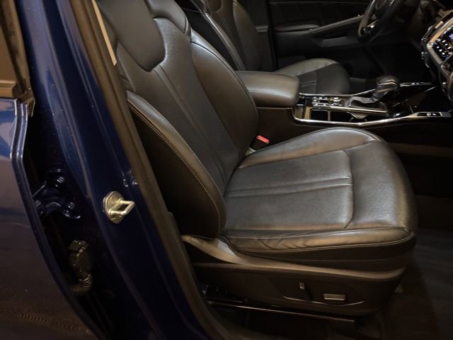 Certified 2023 Kia Sorento SX image 24
