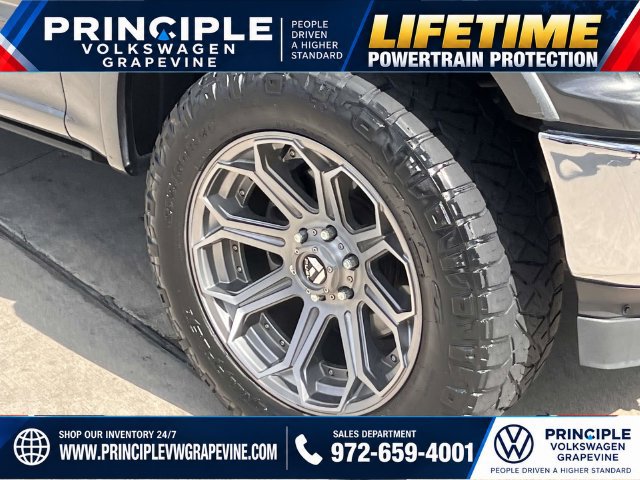 Used 2018 Ford F150 Lariat w/ Equipment Group 502A Luxury AWD/4WD image 8