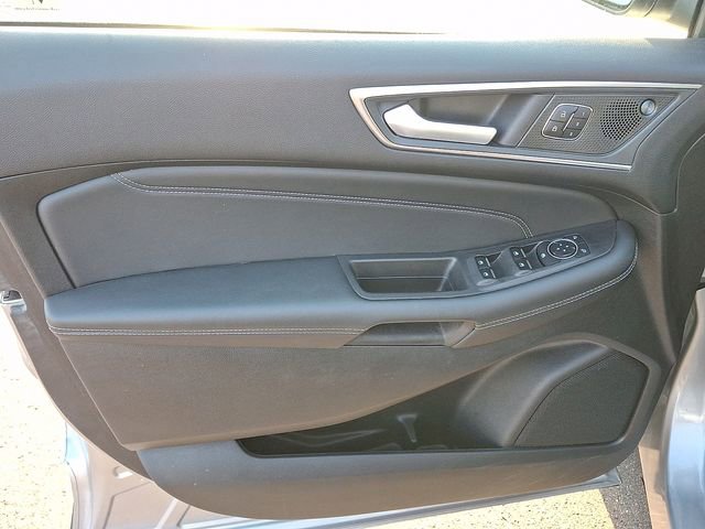Used 2024 Ford Edge Titanium w/ Equipment Group 301A AWD/4WD image 9