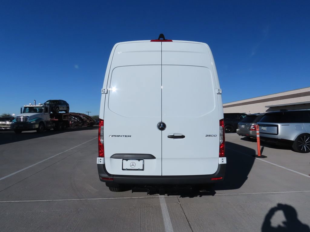 Used 2025 Mercedes-Benz Sprinter 2500 image 6
