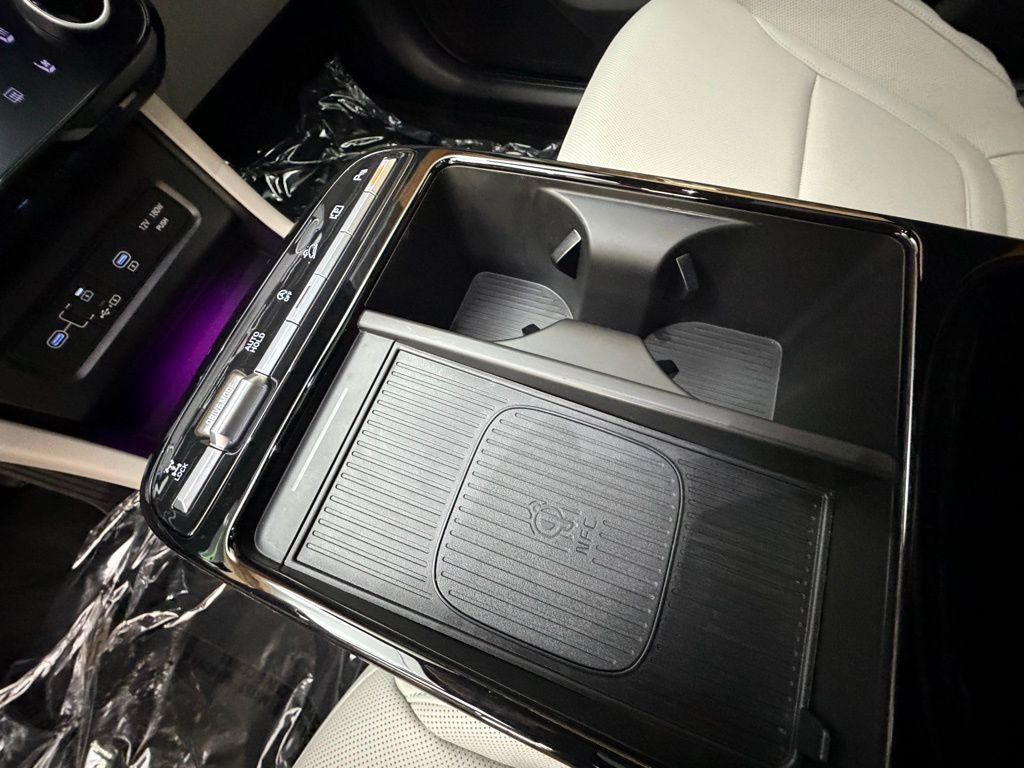 Used 2025 Hyundai Tucson Limited image 19