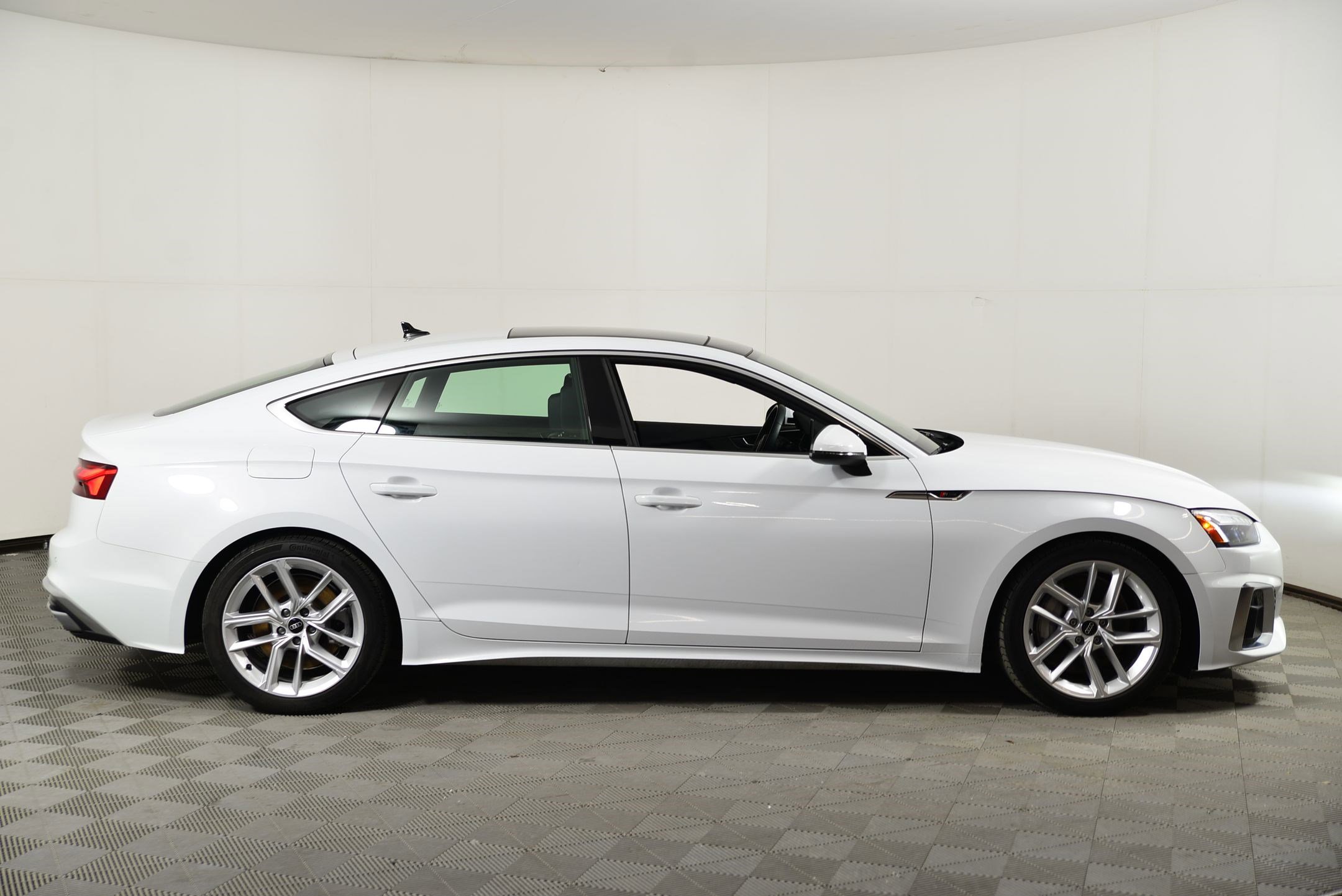 Used 2023 Audi A5 2.0T Premium w/ Convenience Package image 8