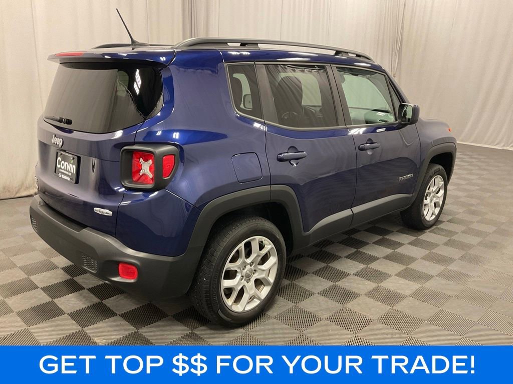 Used 2017 Jeep Renegade Latitude w/ Cold Weather Group AWD/4WD image 3