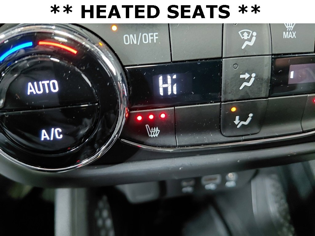 Used 2023 Chevrolet TrailBlazer RS w/ Sun and Liftgate Package image 11