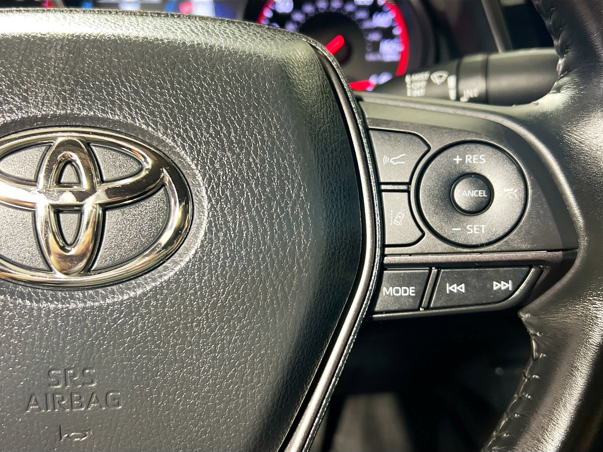 Used 2022 Toyota Camry XSE image 19