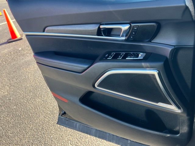 Used 2024 Kia Telluride SX X-Line image 18