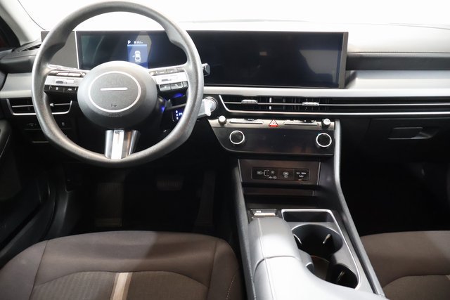 Used 2025 Hyundai Sonata SEL FWD image 13