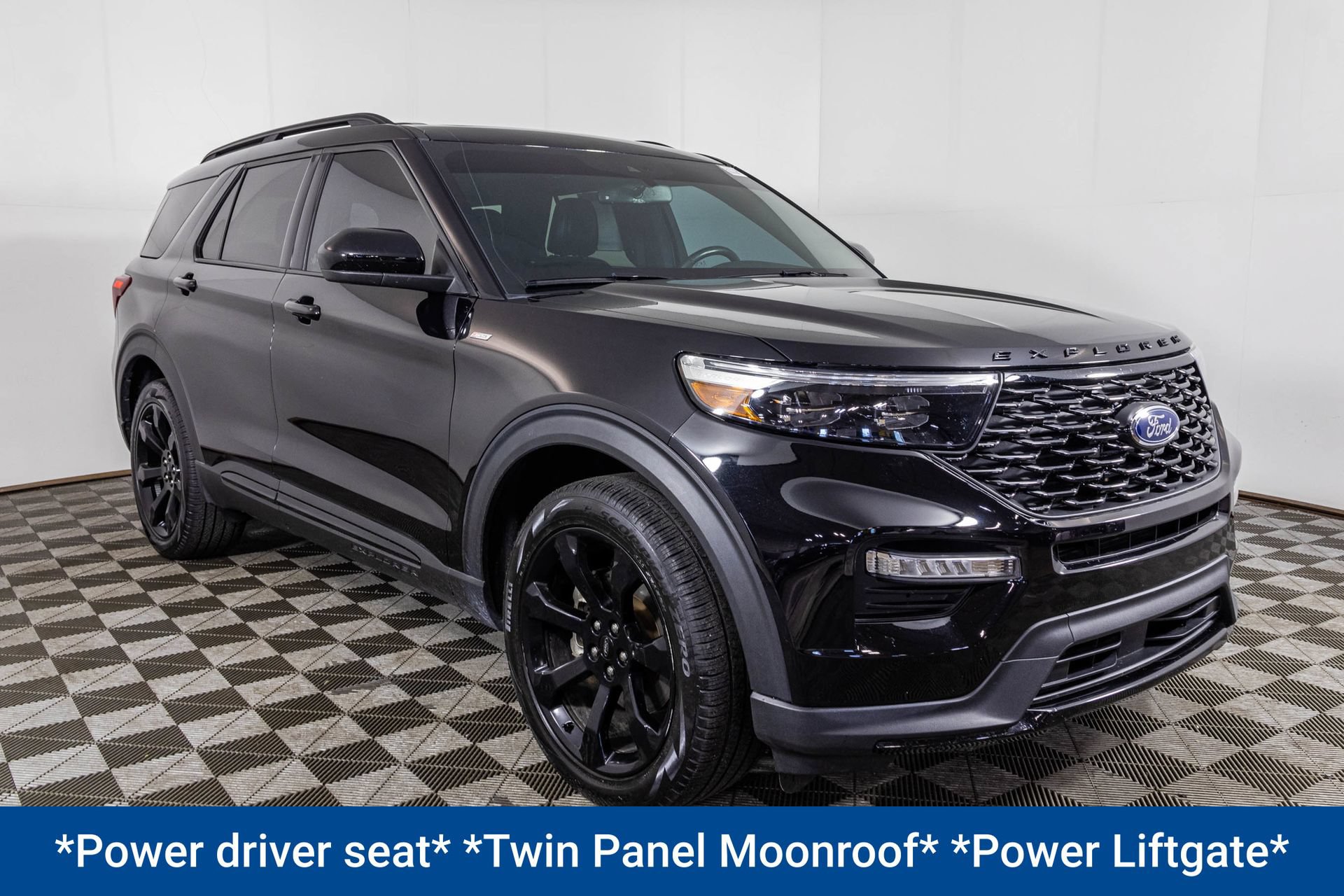 Used 2023 Ford Explorer ST-Line AWD/4WD image 17