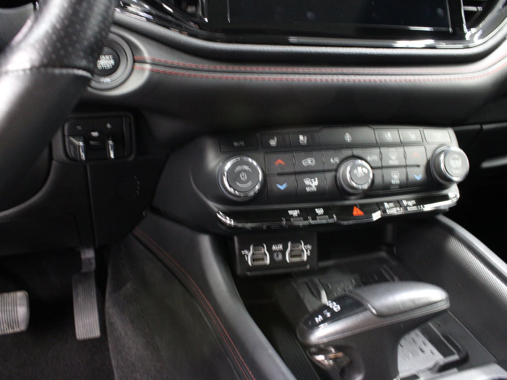 Used 2025 Dodge Durango R/T AWD/4WD image 55