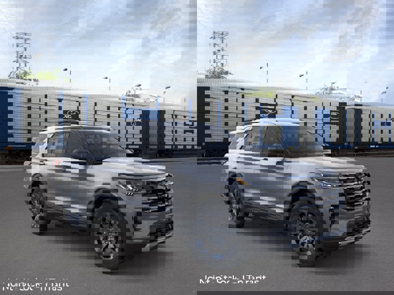 New 2026 Ford Explorer Active image 7