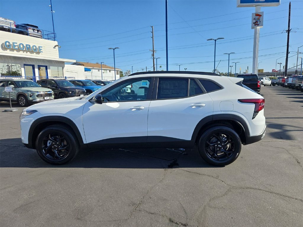 New 2026 Chevrolet Trax LT w/ Driver Confidence Package FWD image 32